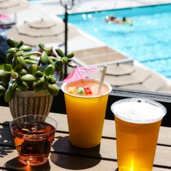 Wikiup Tennis & Swim Club - Drinks available at the Wikiup Clubhouse Bar!
