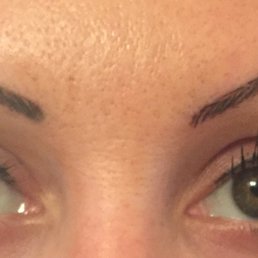 Freshly tattooed eyebrows. Not even red or swollen. Alma is a professional!