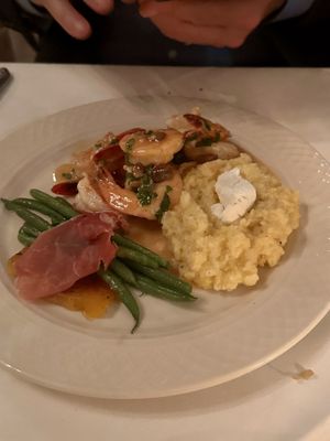 Bistro Daisy by null