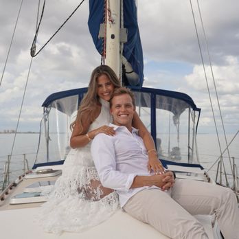 St Pete Sailing Charters - Sailboat Engagement photos - Boat Tours Near Me - St. Petersburg, Florida St Pete Sailing Charters - Sailboat Engagement photos - Boat Tours Near Me - St. Petersburg, Florida