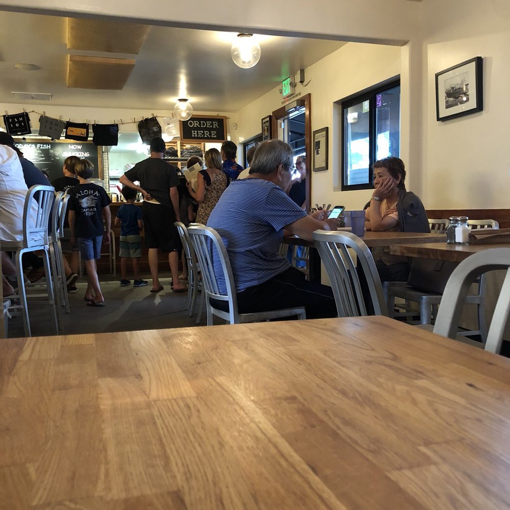 Fish 101 - Inside the front room - Seafood Near Me - Encinitas, California Fish 101 - Inside the front room - Seafood Near Me - Encinitas, California