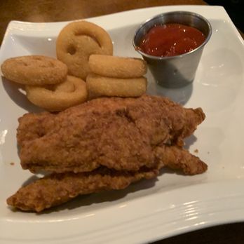 The Riveredge Resort - Kids meal at the lounge area - Hotels Near Me - Alexandria Bay, New York The Riveredge Resort - Kids meal at the lounge area - Hotels Near Me - Alexandria Bay, New York