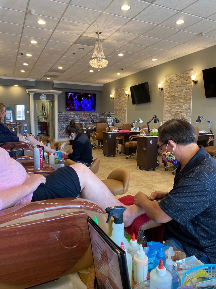 T NAILS Updated May 2024 70 Photos & 38 Reviews 3912 Vogel Rd