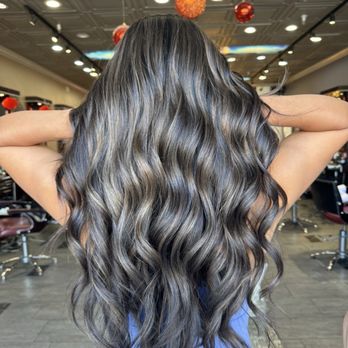 Van Pham Hair Stylist - Hair Stylists Near Me - Westminster, California Van Pham Hair Stylist - Hair Stylists Near Me - Westminster, California