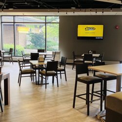 The Orchard Arlington Heights - Plenty of seating