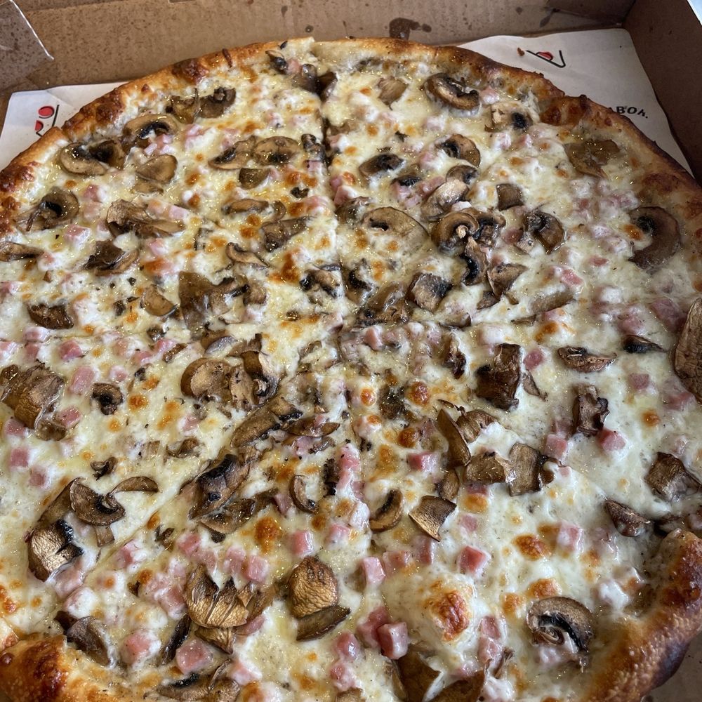 The Pizza Hunters - 16" Mushroom Pizza - Pizza Near Me - Sunny Isles Beach, Florida The Pizza Hunters - 16" Mushroom Pizza - Pizza Near Me - Sunny Isles Beach, Florida