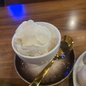 Me’Khun Delicacies - Coconut ice cream - Thai Near Me - Katy, Texas