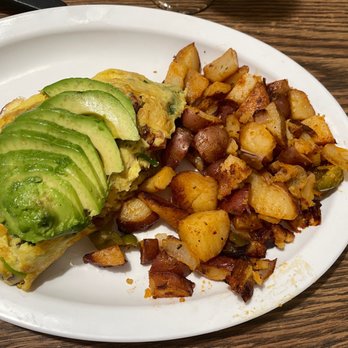 Start Fresh Cafe - Veggie omelette w/potatoes - American Near Me - Oceanside, California