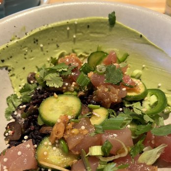 True Food Kitchen - Delicious Poke Bowl. Just the right portion size. - Vegetarian Near Me - Pasadena, California True Food Kitchen - Delicious Poke Bowl. Just the right portion size. - Vegetarian Near Me - Pasadena, California