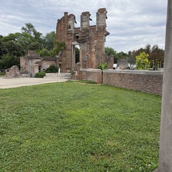 Holliday Park - Ruins - Parks Near Me - Indianapolis, Indiana Holliday Park - Ruins - Parks Near Me - Indianapolis, Indiana