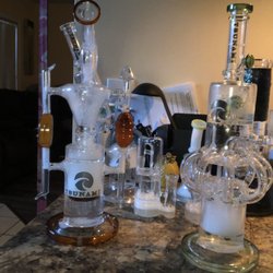 Purple Haze Smoke Shop - Bangers and rigs