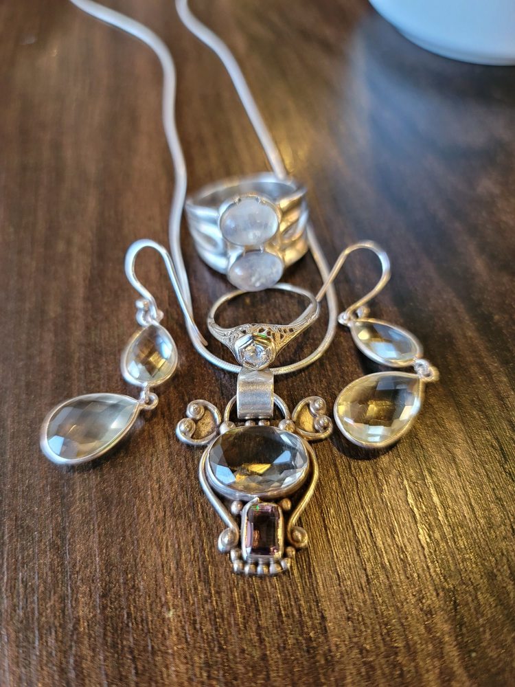 AZAR JEWELRY AND ESTATE SALES Updated September 2024 13 Photos 32