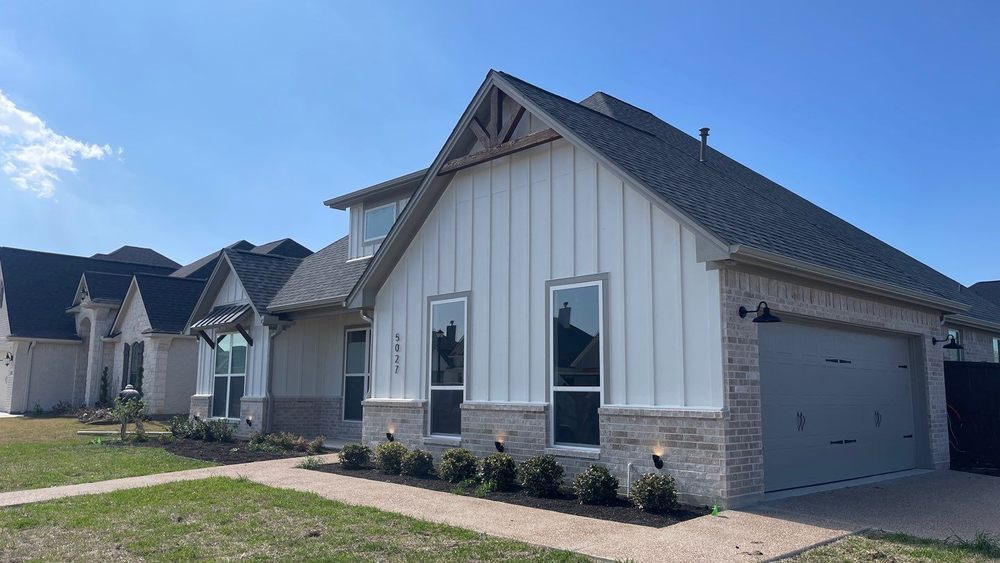 Slide of Southern Star Roofing and Seamless Gutters