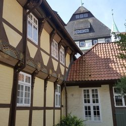 Museums Café - Gemütlicher Gartenbereich im Innenhof des Art Museumscafe in Celle