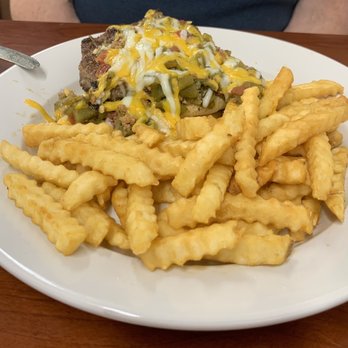 Mama's Kitchen - Open-face burger with green chili - New Mexican Cuisine Near Me - Gallup, New Mexico Mama's Kitchen - Open-face burger with green chili - New Mexican Cuisine Near Me - Gallup, New Mexico