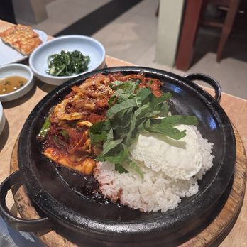 Mo Ran Gak Restaurant - Dolpan Gopchang Deapbap - Korean Near Me - Garden Grove, California Mo Ran Gak Restaurant - Dolpan Gopchang Deapbap - Korean Near Me - Garden Grove, California