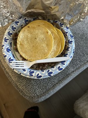 Basilios Tacos by null