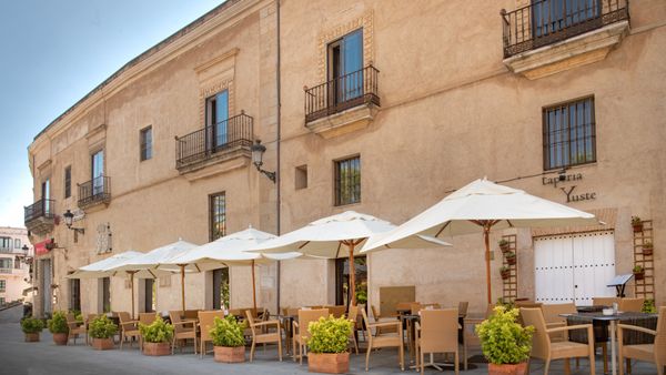 Hotel NH Collection Cáceres Palacio de Oquendo by null