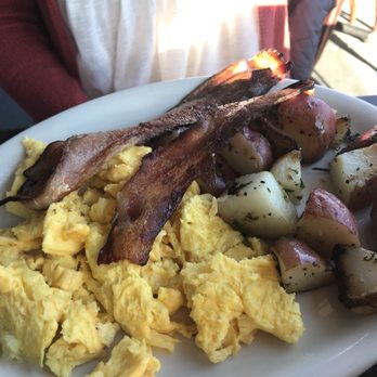 Millie's Cafe - Two eggs and bacon - Breakfast & Brunch Near Me - Los Angeles, California Millie's Cafe - Two eggs and bacon - Breakfast & Brunch Near Me - Los Angeles, California