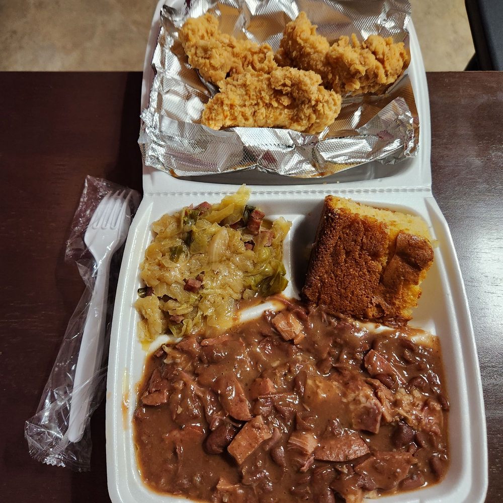 MAGILLA’S GRILL AND LOUNGE Updated September 2024 1928 E Judge