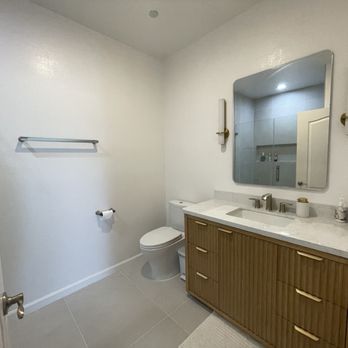 IND Construction - Primary bath - General Contractors Near Me - Encino, California IND Construction - Primary bath - General Contractors Near Me - Encino, California