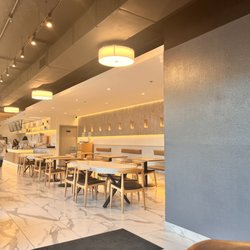 Mango Mango Dessert - Eating area