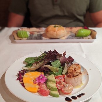 La Bourgogne - Scallop salad - French Near Me - Kailua Kona, Hawaii