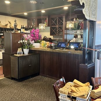 New Krung Thai Restaurant - Thai Near Me - San Jose, California