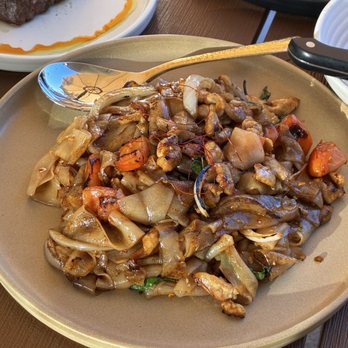 Hanuman Thai Eatery - Drunken Noodles - Thai Near Me - Costa Mesa, California
