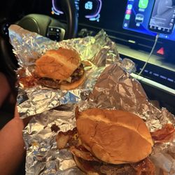 Sport Burger - double bacon cheeseburger