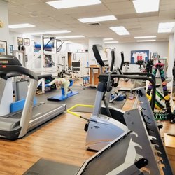 Dade Physical Therapy - View of the gym
