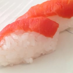 Royal Tokyo - Salmon sushi