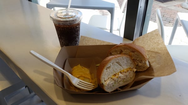 J28 Sandwich Bar by null