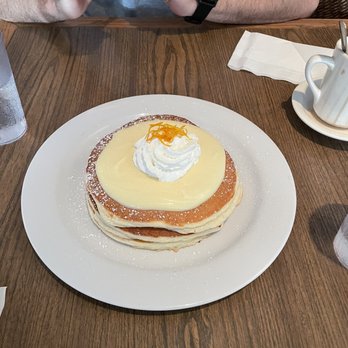 Moke’s Bread And Breakfast - Breakfast & Brunch Near Me - Honolulu, Hawaii Moke’s Bread And Breakfast - Breakfast & Brunch Near Me - Honolulu, Hawaii