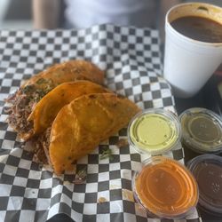 Navarro's Taqueria - Birria Combo A