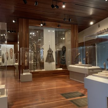 de Young Museum - Interior of the rich cultural art from Oceania within the de Young Museum in San Francisco. - Art Museums Near Me - San Francisco, California de Young Museum - Interior of the rich cultural art from Oceania within the de Young Museum in San Francisco. - Art Museums Near Me - San Francisco, California