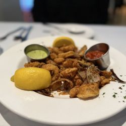 Scusa Italian Ristorante - Calamari Fritto