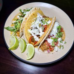 Doce Taqueria - Tacos