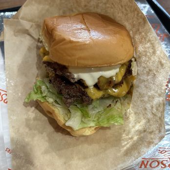 Jefferson Fry Co - Classic Burger - Fast Food Near Me - Cromwell, Connecticut