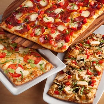 Round Table Pizza 12 Photos 10 Reviews Pizza 2473 Nw 185th Ave Hillsboro Or Restaurant Reviews Phone Number Yelp