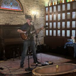 Live music!