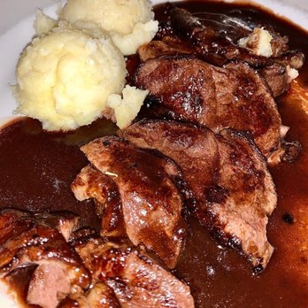 Blanc - Duck breast in porto sauce - Mediterranean Near Me - Girona, GI