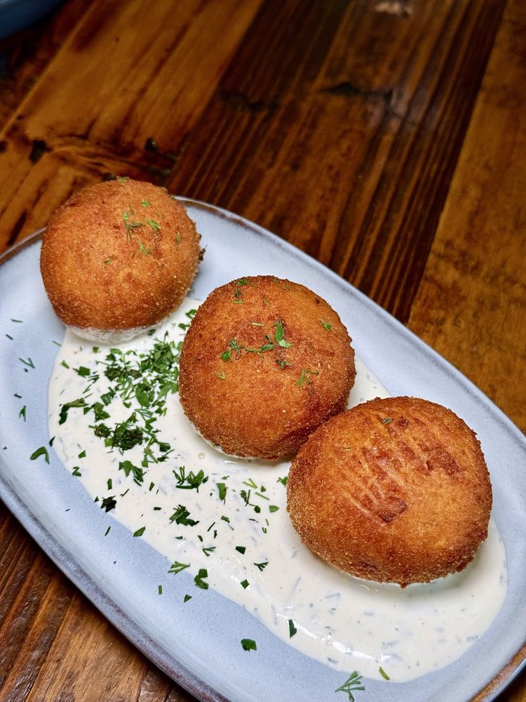 Social spots from Senza