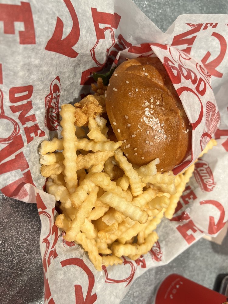 RAISING CANE’S CHICKEN FINGERS 14 Photos 11818 b Chapel Rd