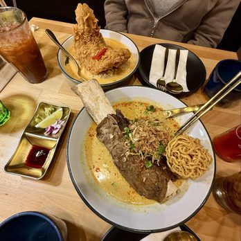 Manaao - KHAO SOI NOODLE Bone-in Braised Short Rib - Thai Near Me - Tustin, California