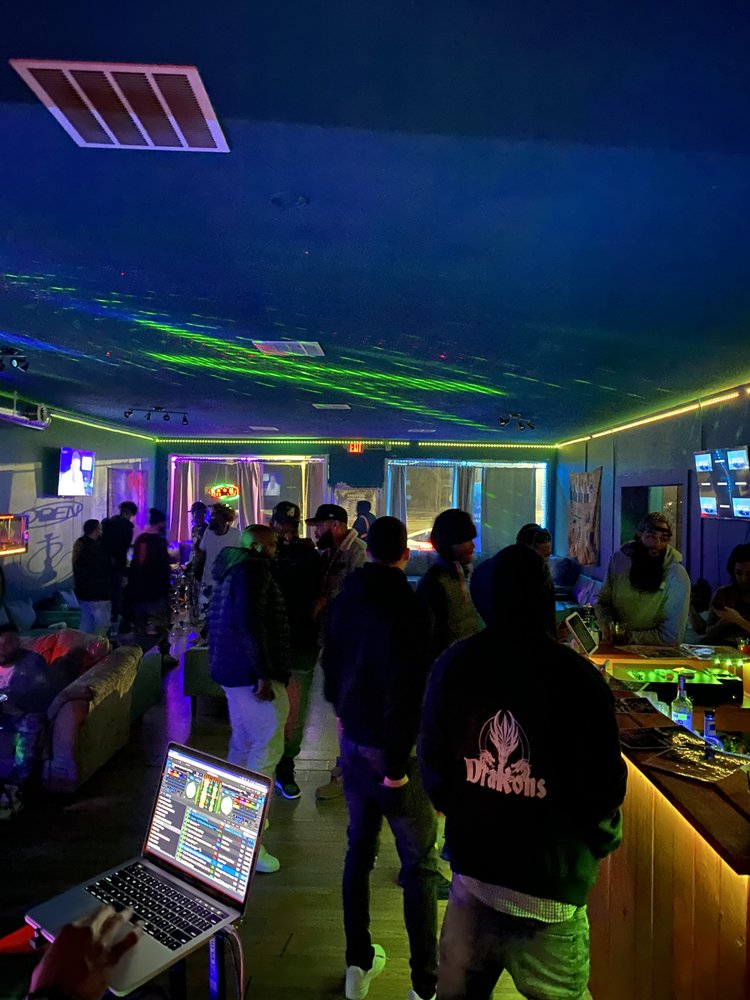 AIRBORNE HOOKAH LOUNGE Updated October 2024 48 Photos 5007