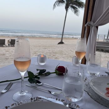 Le Blanc Spa Resort Cancun - Dinner on the beach - Hotels Near Me - Cancún, ROO Le Blanc Spa Resort Cancun - Dinner on the beach - Hotels Near Me - Cancún, ROO