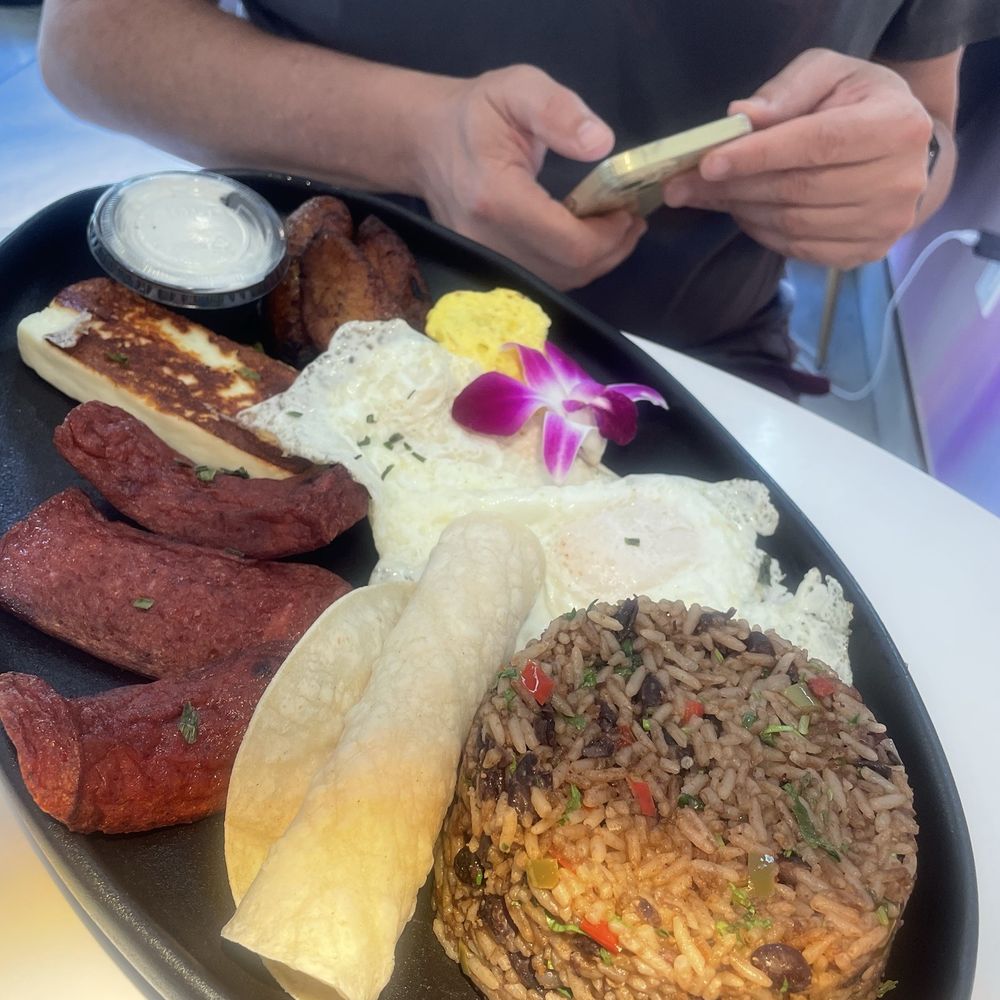 Good Days Cafe - Gallo Pinto With Sausage - Cafes Near Me - Whitehouse, New Jersey Good Days Cafe - Gallo Pinto With Sausage - Cafes Near Me - Whitehouse, New Jersey