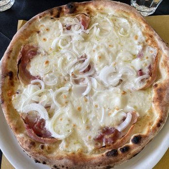Giardini Calce - Pancetta with onion - Pizza Near Me - Ravello, SA