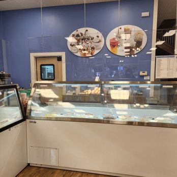 Kilwins Ice Cream - Chocolate - Fudge - Ice Cream & Frozen Yogurt Near Me - St Joseph, Michigan Kilwins Ice Cream - Chocolate - Fudge - Ice Cream & Frozen Yogurt Near Me - St Joseph, Michigan